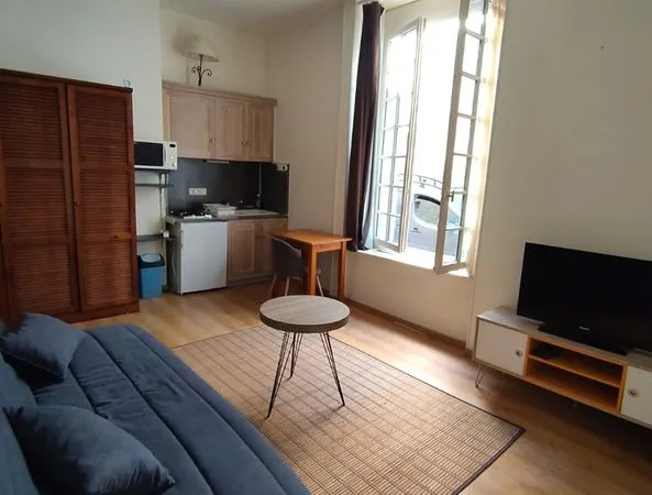 Studio meublé 18m² hypercentre Brive - Vendu meublé et loué