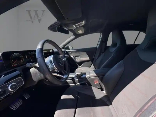 Mercedes Classe A 200 d amg line — photo 17