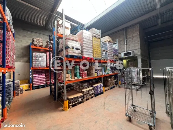 Local d'activité 260 m²