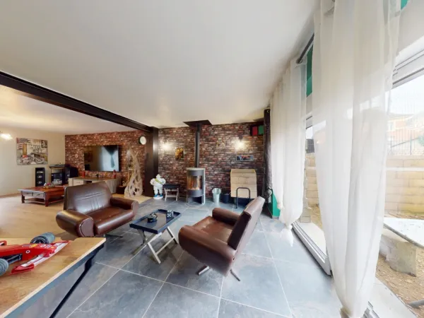 Belle maison en pierre entièrement rénovée à Montmédy