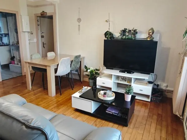 À louer - Bel appartement F3 meublé de 56 m² avec parking - Idéalement situé à Thiviers
