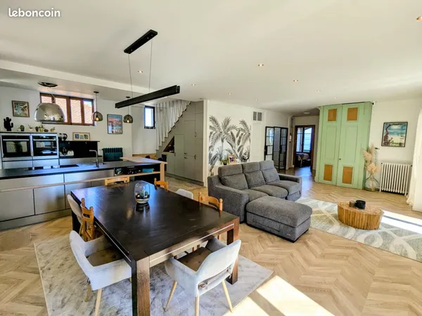 Duplex d'exception avec vue panoramique sur le lac Léman