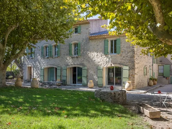 A VENDRE DOMAINE PROVENÇAL D'EXCEPTION À SAINT-VICTORET 1373