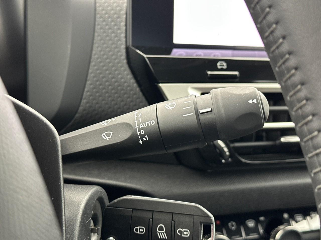 Citroën C4 X hybride 145 ch e-dcs6 plus — photo 20