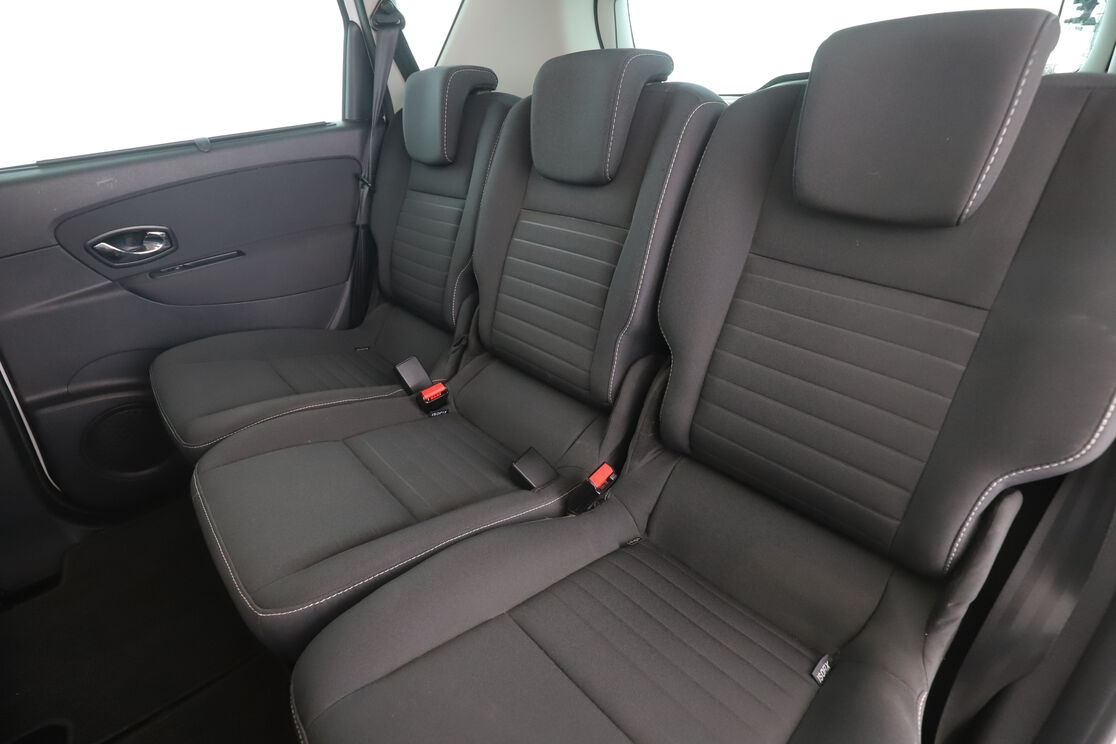 Renault Scenic 1.5 dCi Limited EDC — photo 13