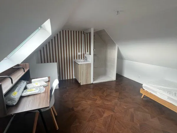 Studio meublé sous rempant en co-living