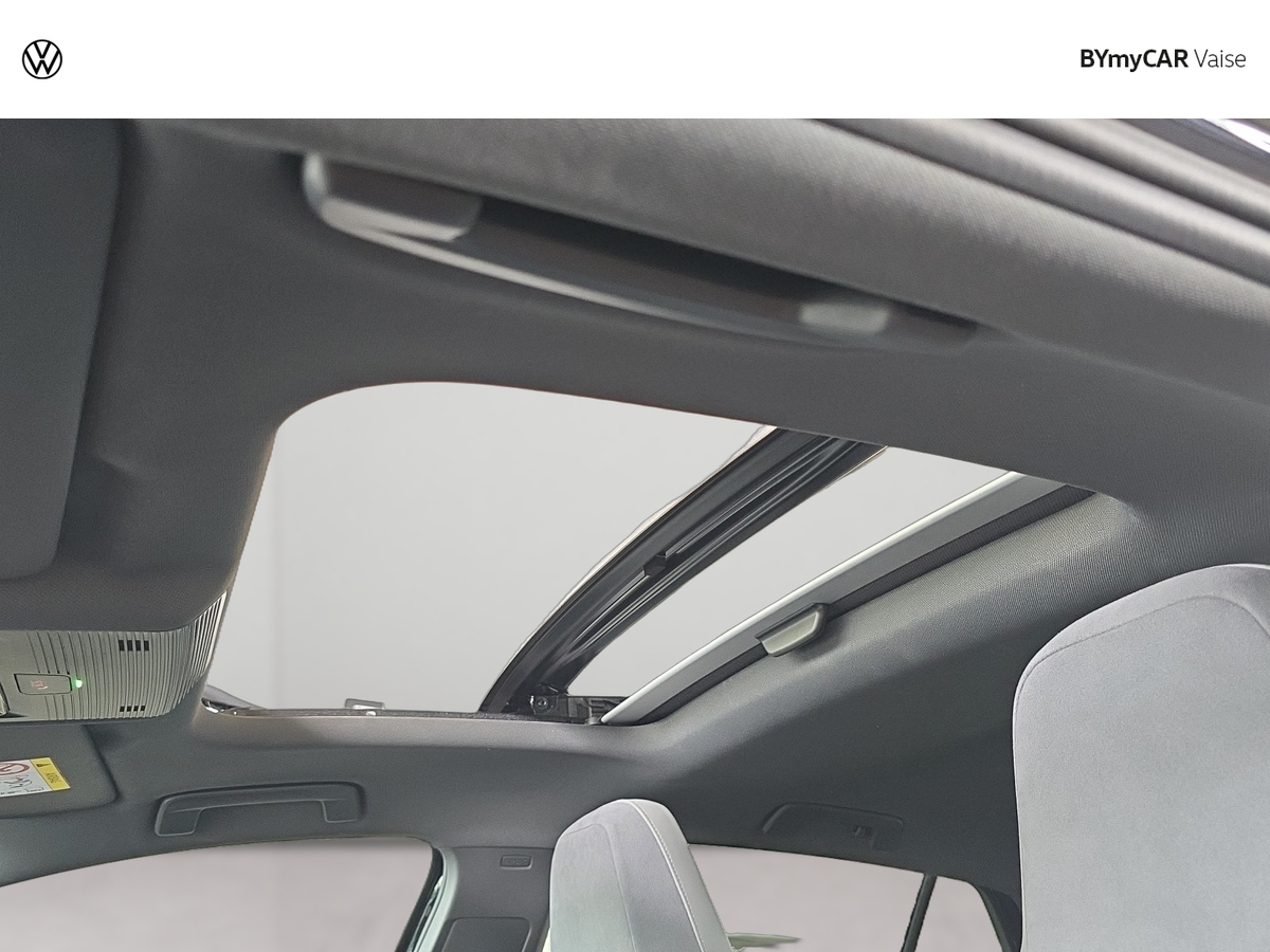 Volkswagen Golf 1.5 eTSI OPF 150 DSG7 — photo 23