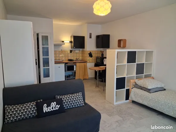 Appartement Location Nîmes 1p 36m² 560€