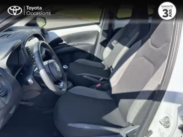 Toyota Aygo X 1.0 vvt-i 72ch dynamic my23 — photo 3