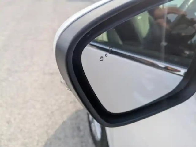 Ford Kuga 2.5 duratec 225ch plug in  phev vignale bva — photo 12