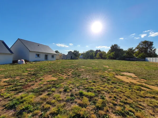 Terrain constructible 1000m² - PLEGUIEN (22290)