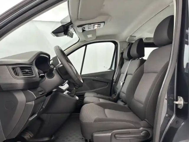 Renault Trafic l1 dci 150 energy s&amp;s — photo 18
