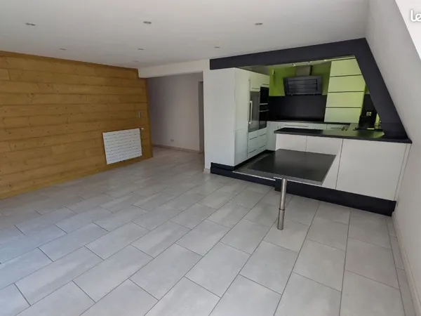 Appartement 4 pièces à Villers Le Lac
