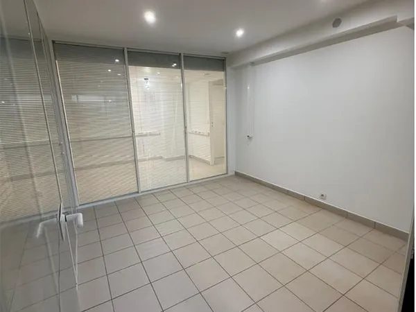 Bureaux 50 m² PARIS
