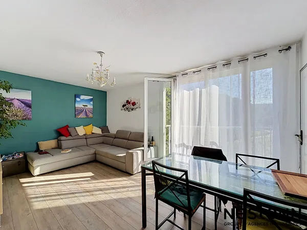 Appartement 4 pièces à vendre à Aubagne dans Résidence fermée avec vue dégagée