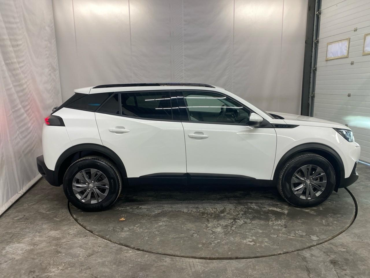 Peugeot 2008 puretech 100 s&s bvm6 style — photo 6