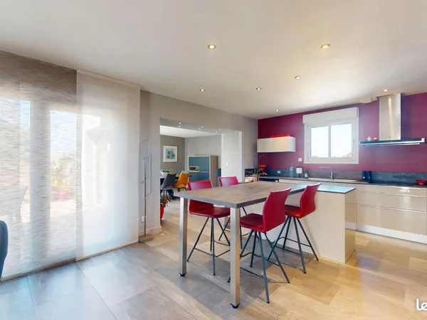 Maison 6 pièces 120 m²