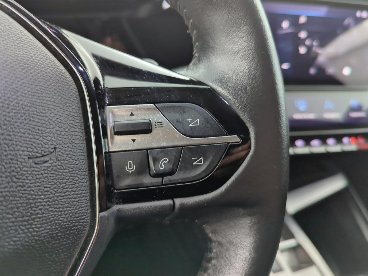 Peugeot 308 puretech 130ch s&s eat8 allure — photo 19