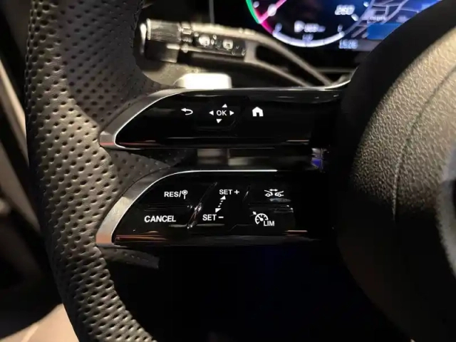 Mercedes Glc 300 de hybrid eq 9g-tronic 4matic — photo 7