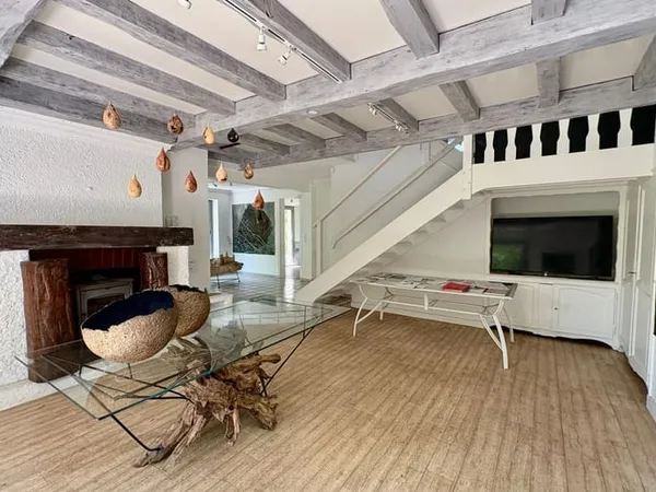 Maison 3 pièces 131 m²