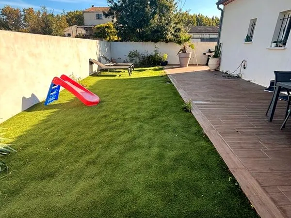 Maison 3 pièce de 85m2 et 130m2 de jardin