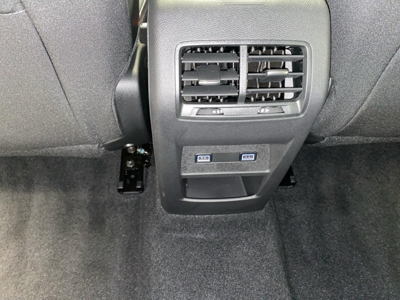 Peugeot 308 hybrid 136 e-dcs6 allure — photo 23