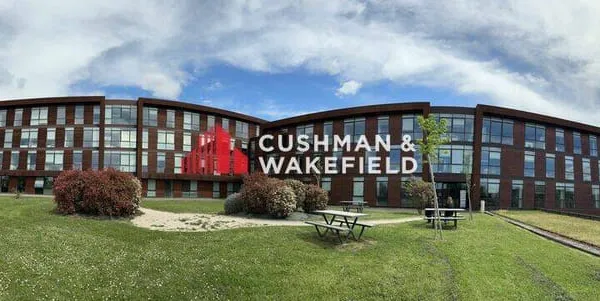 Bureaux 635 m²