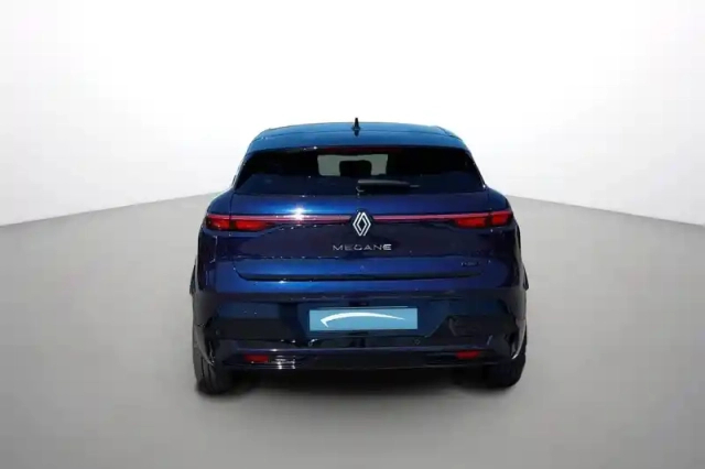 Renault Megane e-tech 220 ch autonomie confort gsr2 — photo 5