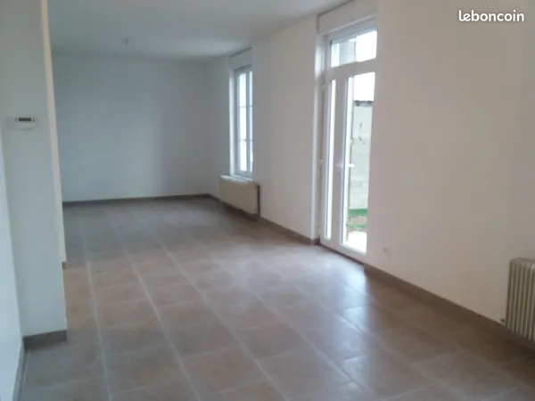 Maison 3 chambres garage jardin