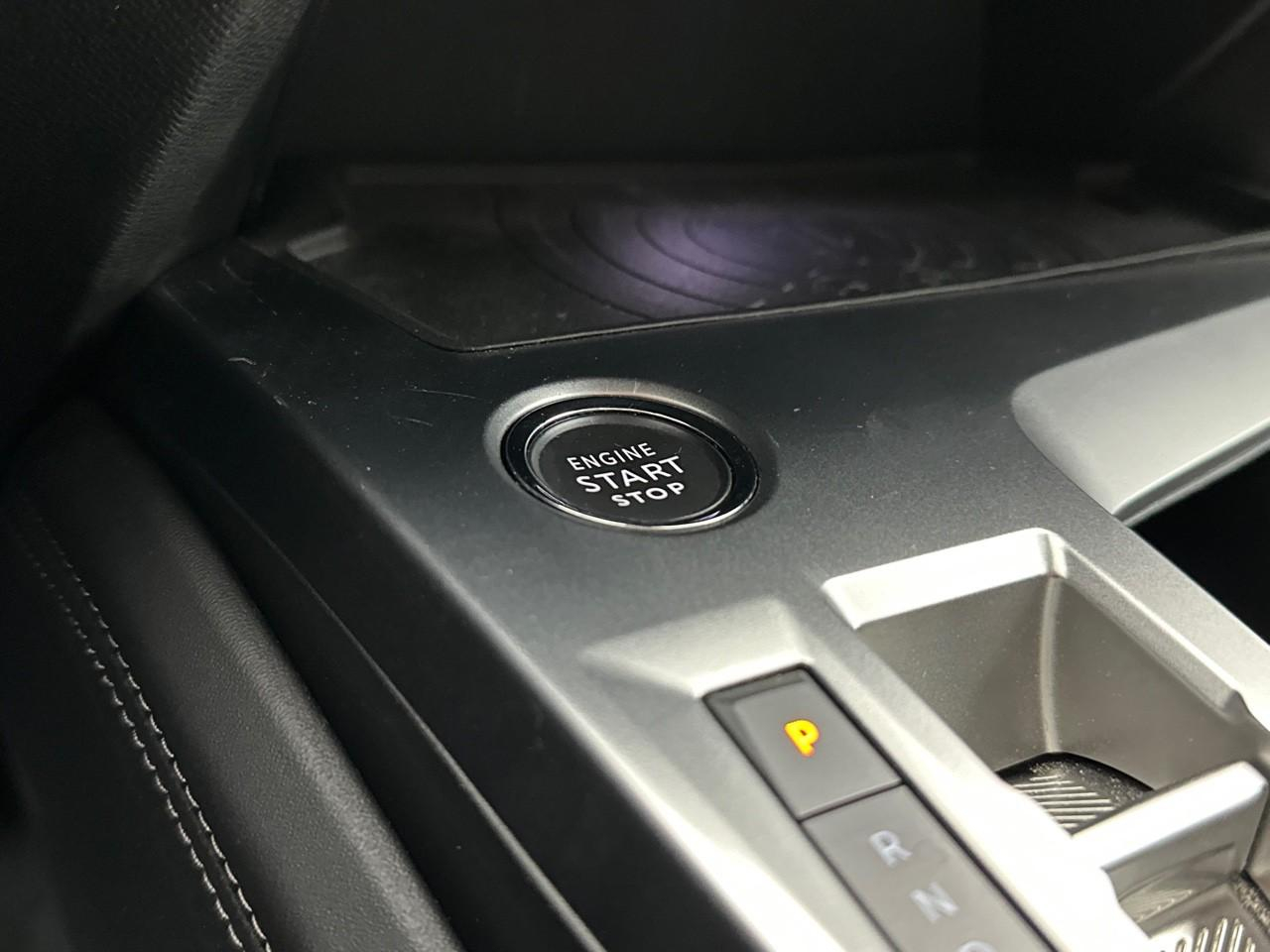 Peugeot 308 phev 180 e-eat8 allure pack — photo 29