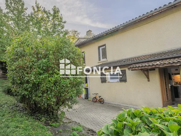 Maison T4 de 97 m² au Chambon-Feugerolles, à deux pas de la nature