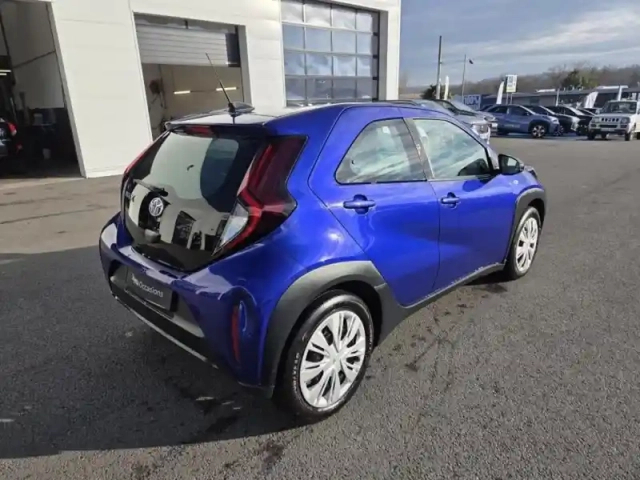Toyota Aygo x 1.0 vvt-i 72ch dynamic my23 — photo 5