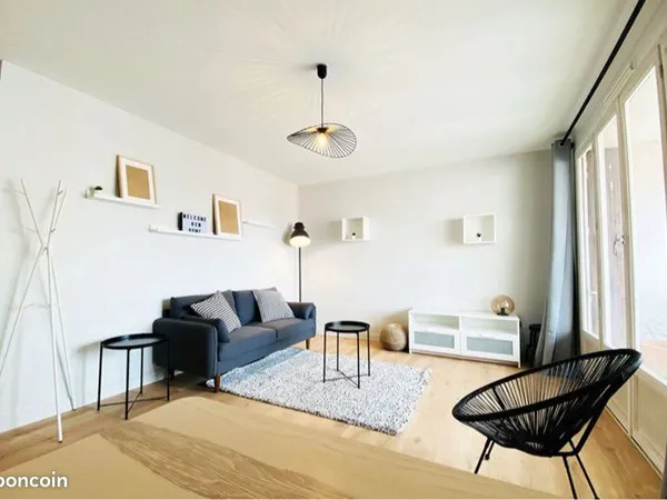 À LOUER - Maison meublée de 80 m² - proche gare
