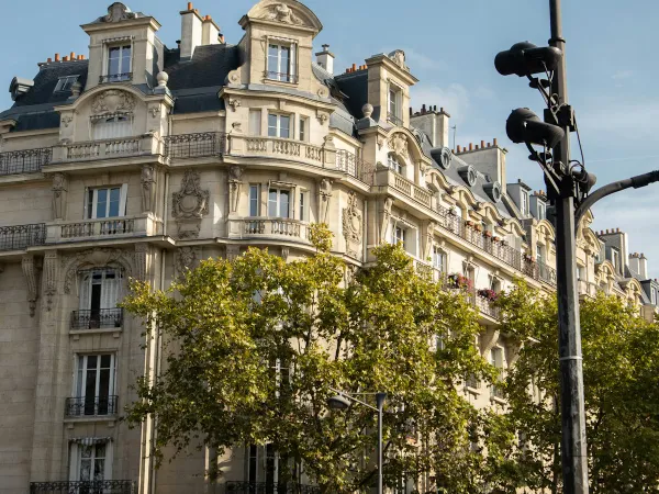 Encadrement des loyers : 46 % des annonces parisiennes dépassent le plafond, un record, selon le sixième baromètre de la Fondation pour le logement des défavorisés