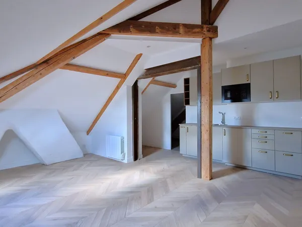 Studio refait à neuf à proximité immédiate du bois de Vincennes 🌳