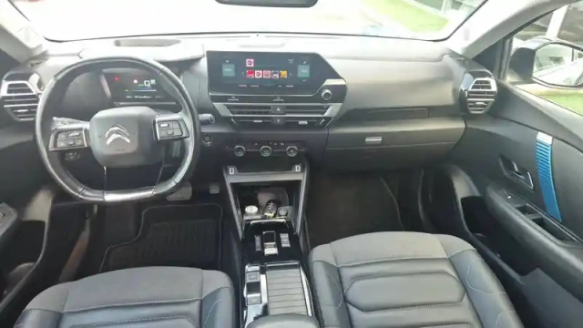 Citroën C4 e- 136 ch automatique — photo 21