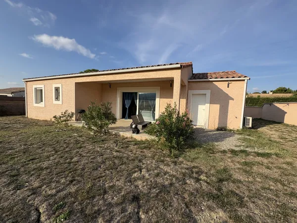 VILLA RECENTE DE PLAIN-PIED JARDIN-GAGARE A 15 KMS DE CASTEL