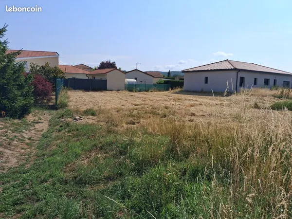 Terrain constructible viabilisé