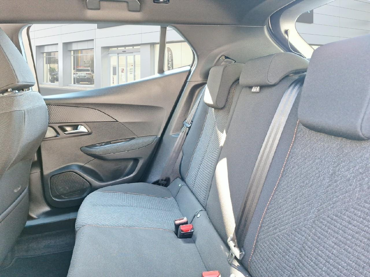 Peugeot 2008 1.2 hybrid 110ch style e-dcs6 — photo 10