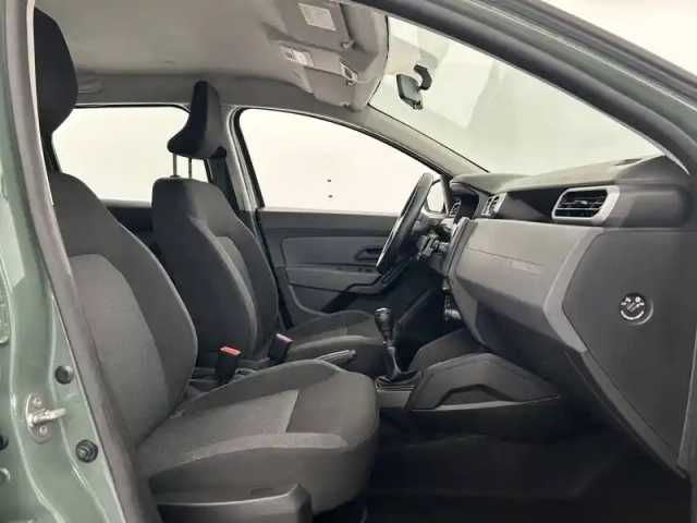 Dacia Duster eco-g 100 4x2 — photo 23