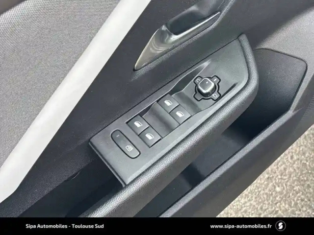 Opel Astra 1.2 turbo 110 ch bvm6 — photo 181