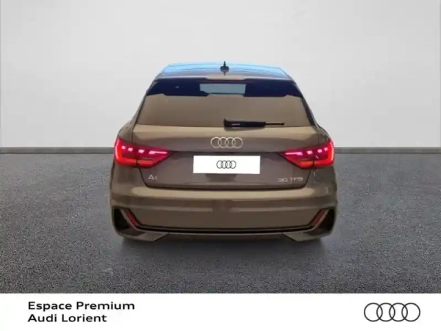 Audi A1 sportback 30 tfsi 116ch s line s tronic 7 — photo 5
