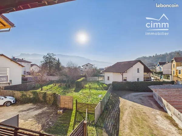 Maison 3 pièces 300 m²