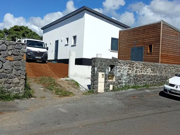Villa f4 + studio indépendant - jardin sans vis-à-vis - bras canot