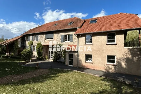 Maison 10 pièces 576 m²