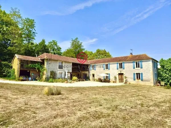 Charmante maison de village 4 chambres à Fréchède