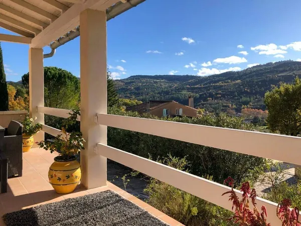 Maison 6 pièces 170 m²