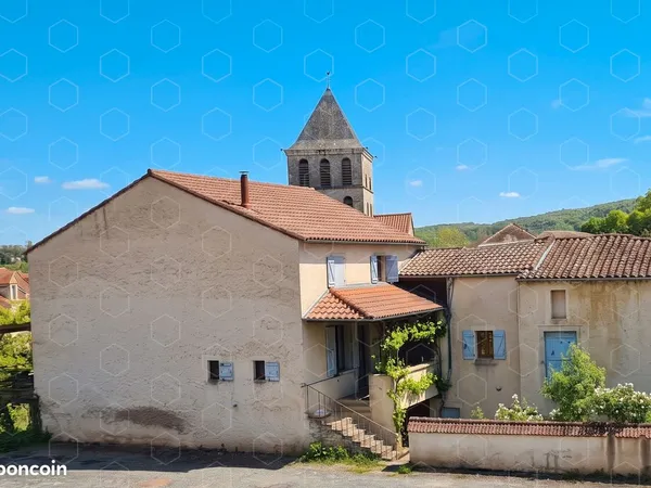 Belle maison de village de 140m2, entièrement rénovée avec soin en 2023
