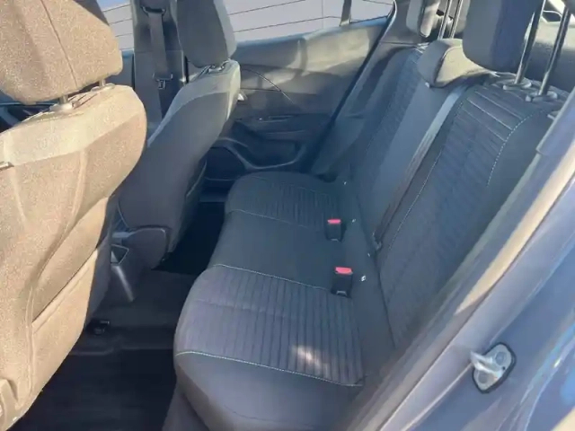 Peugeot 2008 puretech 100 s&amp;s bvm6 — photo 32
