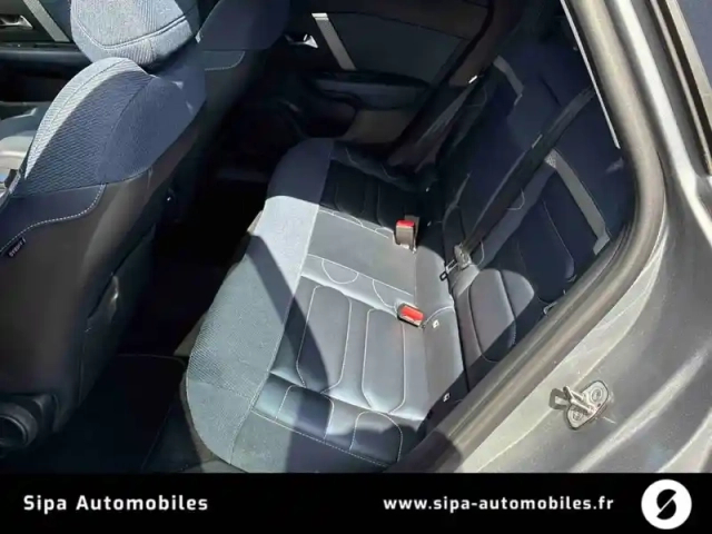 Citroën C4 e- 136 ch automatique — photo 13